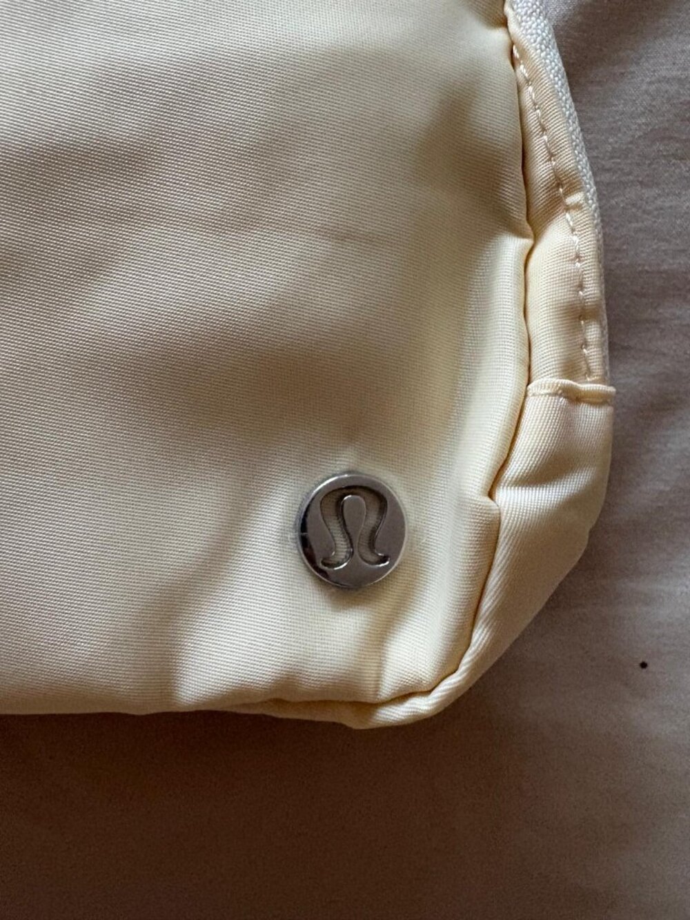 Lululemon Everywhere Belt Bag Cream Color & Fanny Bag Light Neo Mint NEW - Picture 9 of 9